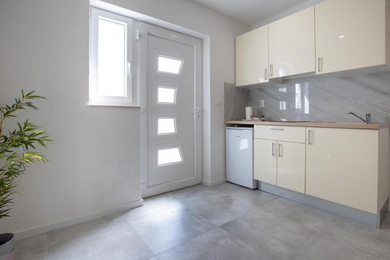 Apartmani Tomas Tucepi Ngoại thất bức ảnh