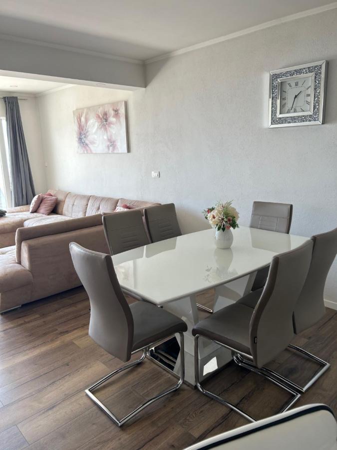 Apartmani Tomas Tucepi Ngoại thất bức ảnh