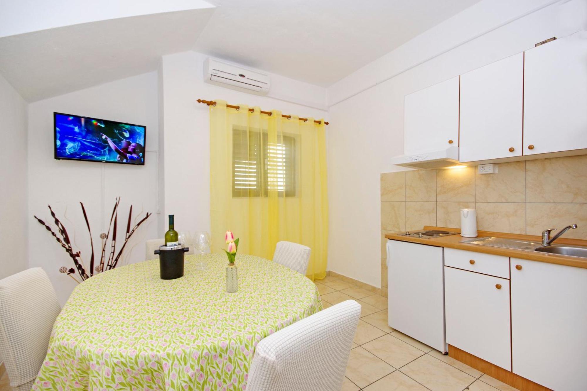 Apartmani Tomas Tucepi Ngoại thất bức ảnh