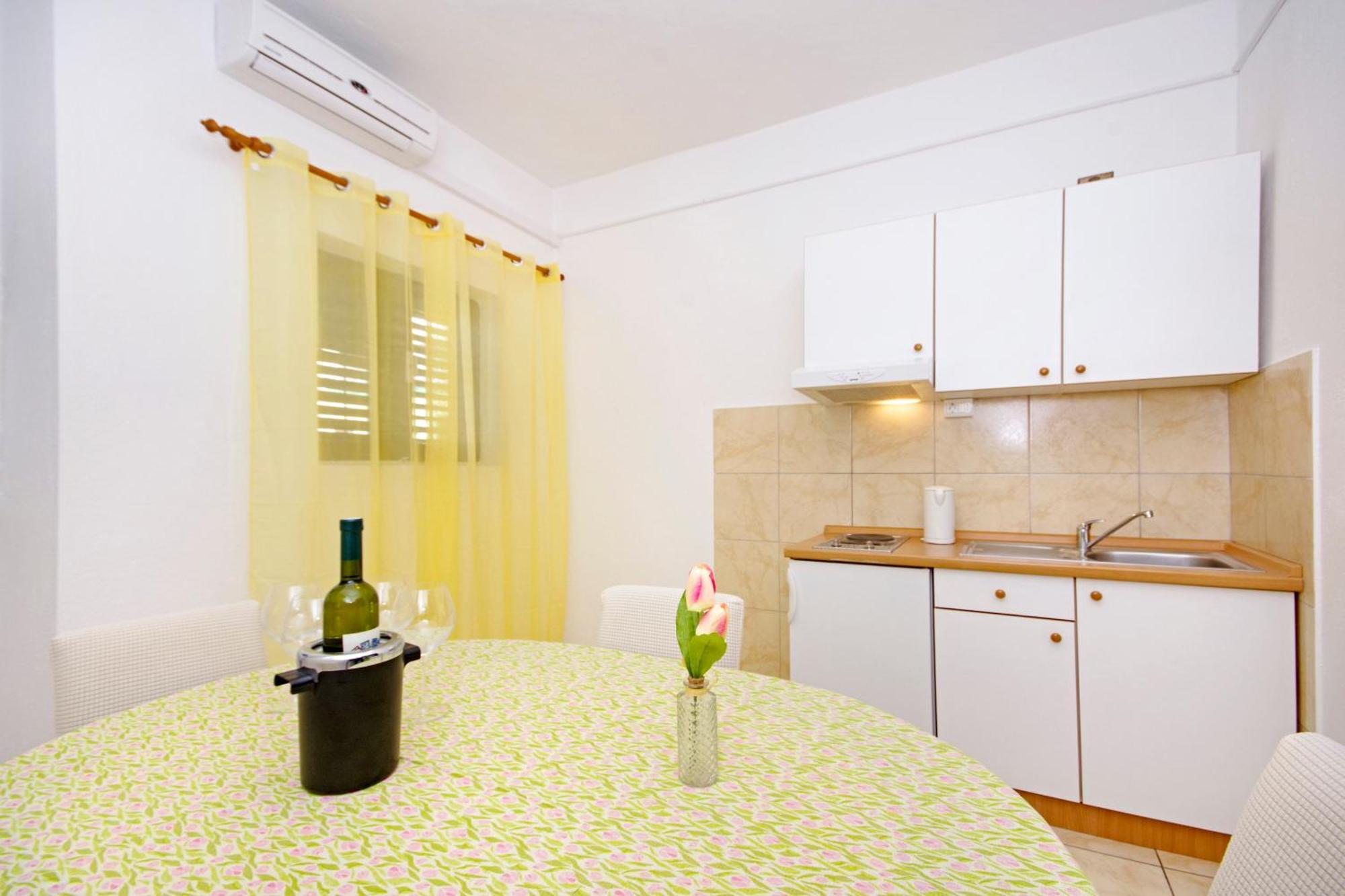 Apartmani Tomas Tucepi Ngoại thất bức ảnh
