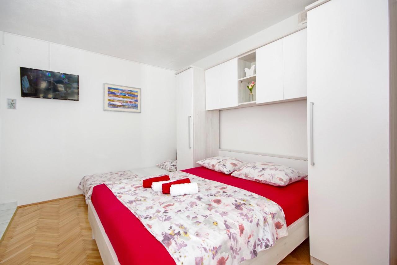 Apartmani Tomas Tucepi Ngoại thất bức ảnh